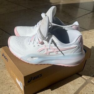 ASICS Women's White and Pink tennis  Shoes